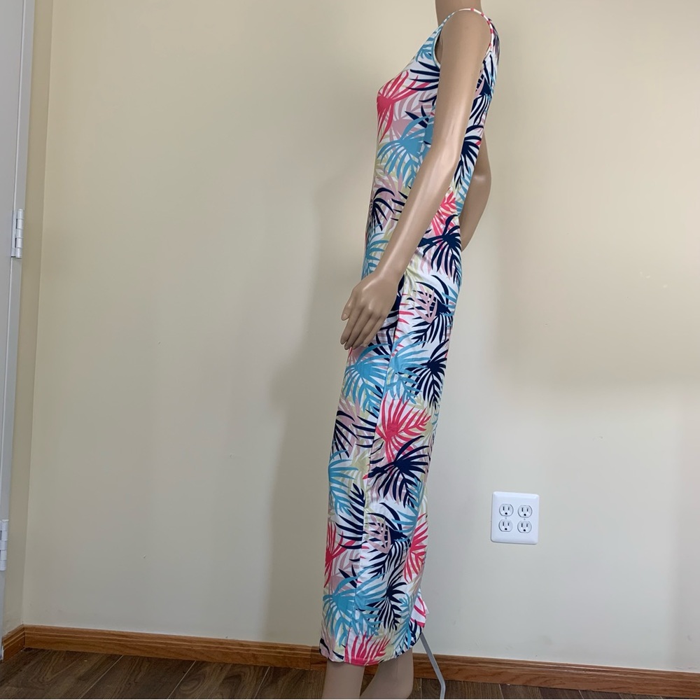 Women’s Sleeveless Floral Palm Printed Bodycon Stretchy Maxi Dress- Size Medium - Picture 6 of 6